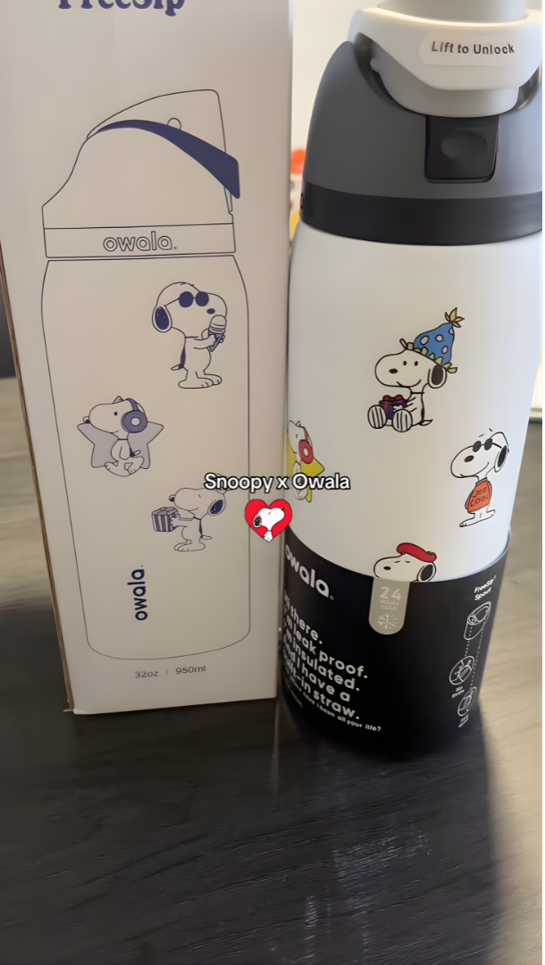 Snoopy 32oz FreeSip
