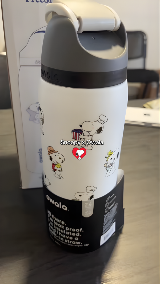 Snoopy 32oz FreeSip